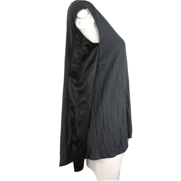 BCBG Maxazria Shirt Womens‎ Sz S Gray Judson Faux Leather Cold Shoulder Top - Picture 6 of 7
